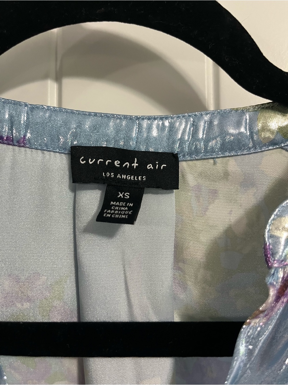 Current Air Los Angeles Metallic Top Sz XS Anthropologie Brand Floral Shine - Picture 2 of 6